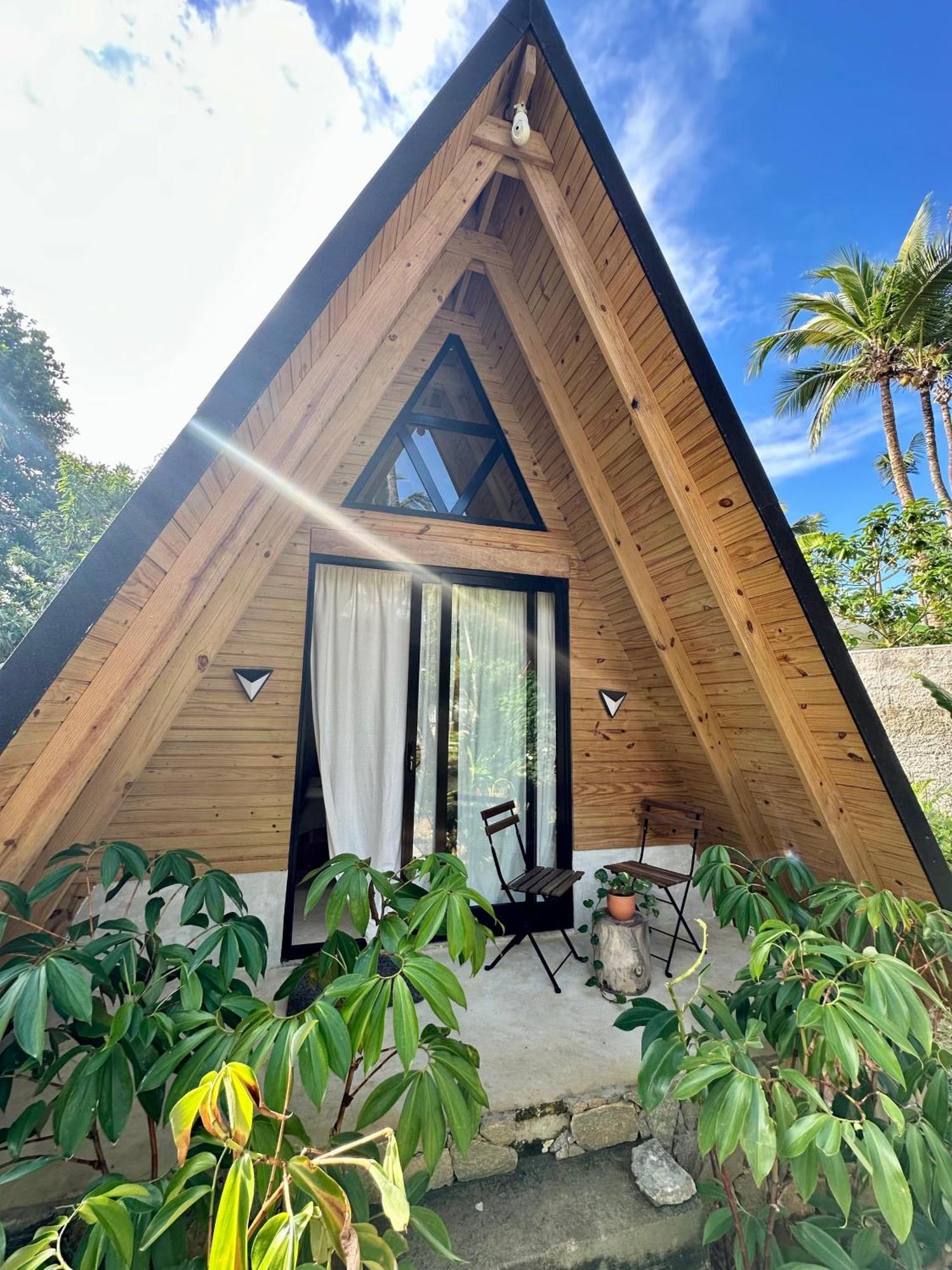 Samana Leisy'S Garden Hostel & Rooms מראה חיצוני תמונה