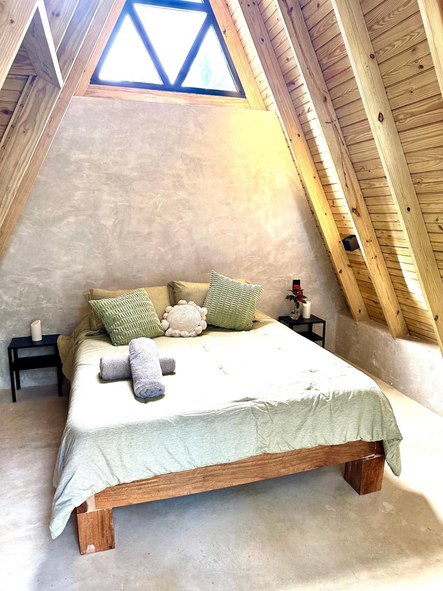 Samana Leisy'S Garden Hostel & Rooms מראה חיצוני תמונה