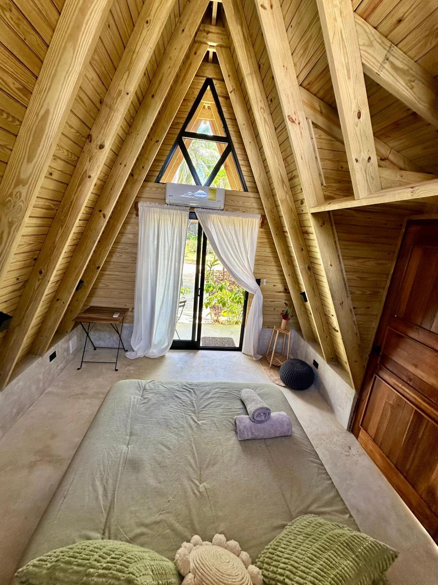 Samana Leisy'S Garden Hostel & Rooms מראה חיצוני תמונה